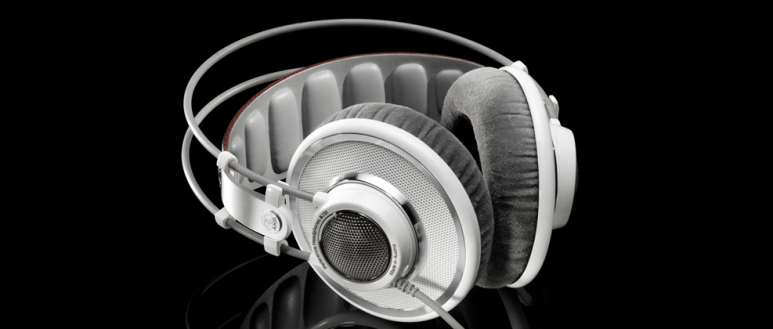 AKG K701